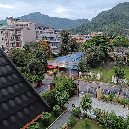 The Mountain House Hotel โพคารา ภายนอก รูปภาพ